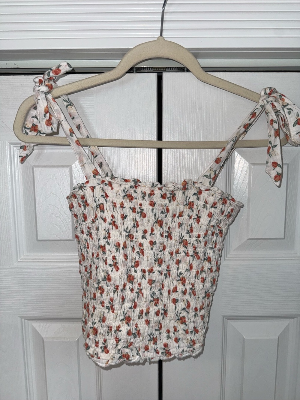 Abercrombie & Fitch Smocked Ruched Tank Top White Peaches with Bow Tie Straps